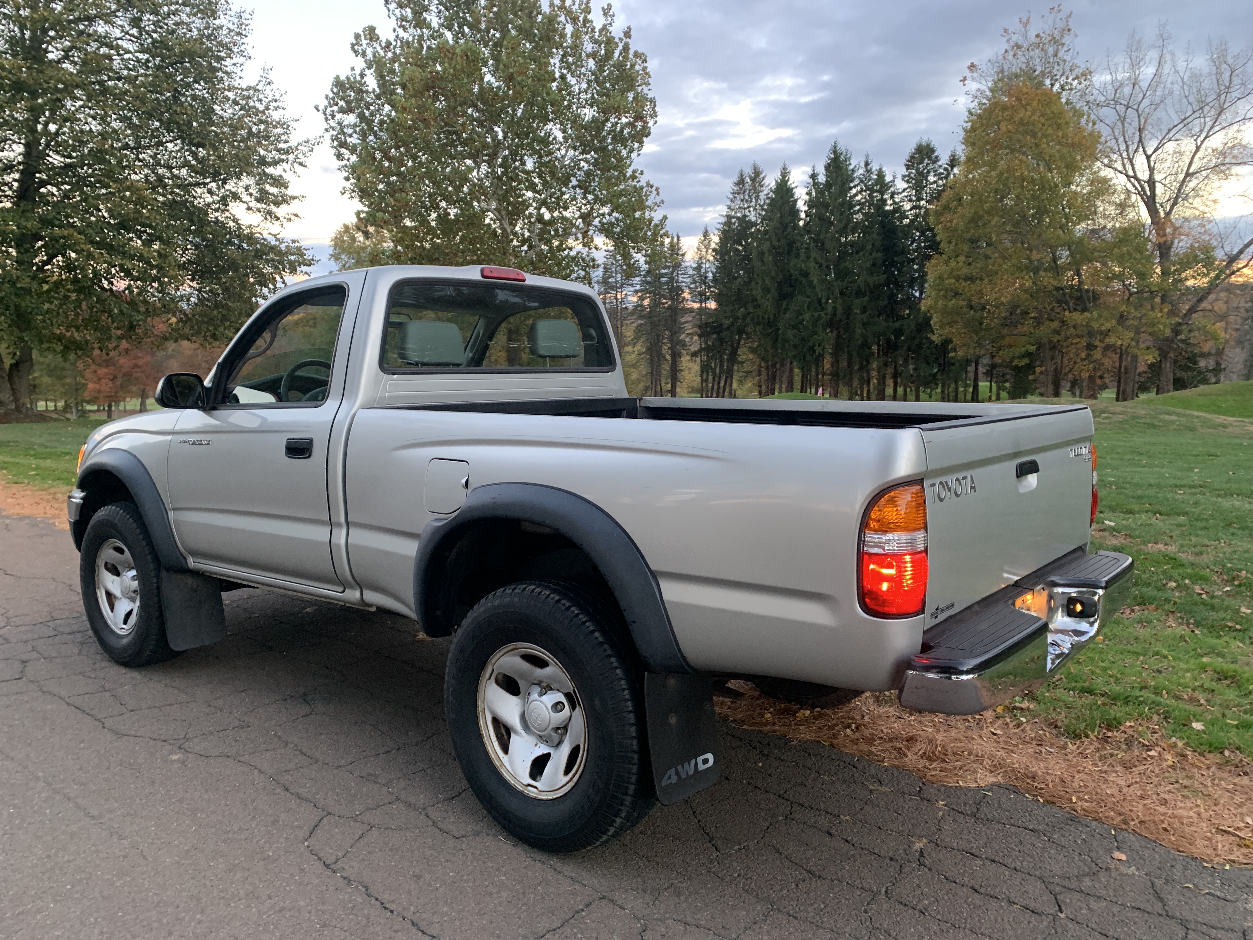 2004 Toyota Tacoma SR5 4x4 Pickup — photo 125